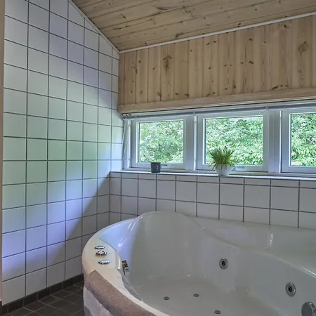 Rudolf - 400m From The Sea By Interhome *